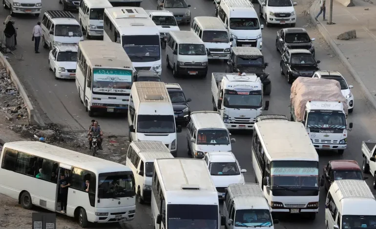 মিশরে মর্মান্তিক সড়ক দুর্ঘটনা: ১৮ মৎস্যজীবীর প্রাণহানি, পরিবারগুলোতে শোকের ছায়া