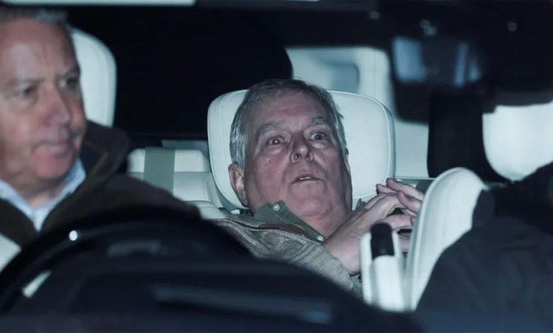 গ্রেপ্তার হয়েও মাত্র কয়েক ঘণ্টায় মুক্তি পেলেন প্রিন্স অ্যান্ড্রু: ন্যায়বিচার নিয়ে প্রশ্নের মুখে রাজপরিবার?