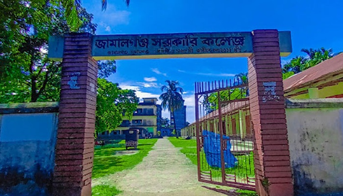 ছাত্রী হোস্টেলে বালতিভর্তি কনডম