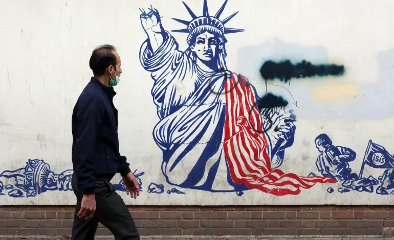 আলোচনার পরও ট্রাম্পের কঠিন হুঁশিয়ারি: মধ্যপ্রাচ্যে সংঘাতের আশঙ্কায় সাধারণ মানুষ