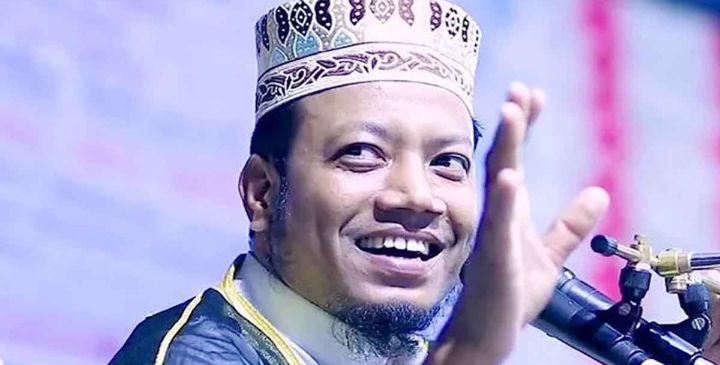 কুষ্টিয়ার এমপি হামজার বার্তা: "উপরওয়ালা এখন আমি", কিছু হলে আমাকে জানাবেন