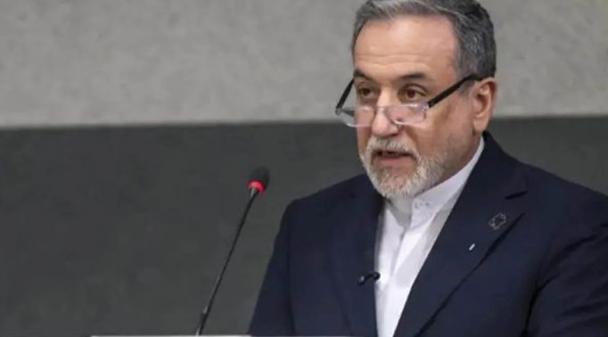 সব শক্তি নিয়ে যুদ্ধের হুঁশিয়ারি ইরানের, কাঁপছে প্রতিবেশী দেশগুলো...