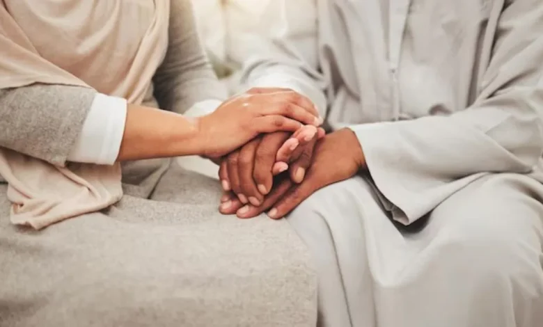 রমজানে স্বামী-স্ত্রীর ঘনিষ্ঠতা: দিনে কেন নিষেধ, রাতে বৈধ?