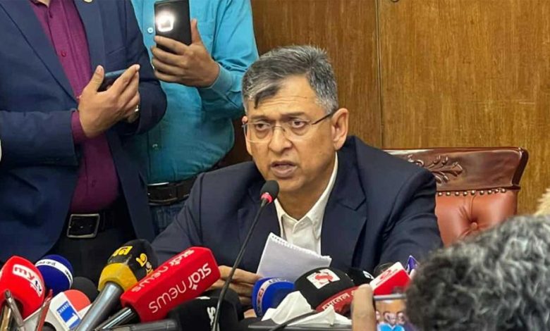 আইনশৃঙ্খলা ও জনসেবায় নতুন অঙ্গীকার, জনগণের মনে স্বস্তি ফেরার আশা