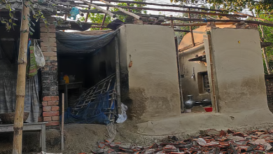 মাঝারি ভূমিকম্পে সাতক্ষীরার ঘর বিধ্বস্ত; আতঙ্কে মানুষ রাস্তায়