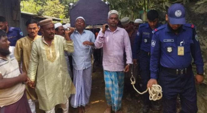 মায়ের পর বাবার মৃত্যু: প্যারোলে মুক্তি পাওয়া দুই ভাইয়ের পরিবারে শোকের ছায়া আরও গভীর