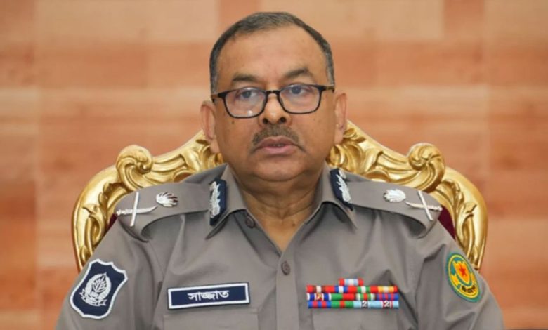 ডিএমপি কমিশনারের আকস্মিক পদত্যাগ: প্রশাসন জুড়ে জল্পনা, জনমনে প্রশ্ন