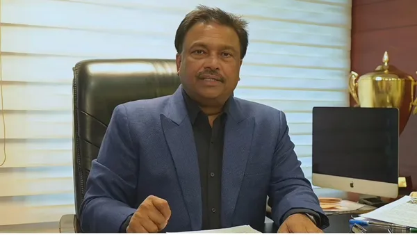 ক্রিকেট বোর্ডের সম্ভাব্য পরিবর্তনে আইসিসি নিষেধাজ্ঞার শঙ্কা: শঙ্কিত দেশের ক্রিকেট ভক্তরা