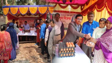 রমজানের বাজারে স্বস্তি: নাটোরে সুলভ মূল্যে দুধ ও ডিম পেয়ে কিছুটা স্বস্তিতে ক্রেতারা