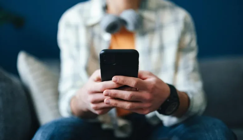 পর্নো কোম্পানিকে বড় জরিমানা বয়স যাচাইয়ে ব্যর্থতায়