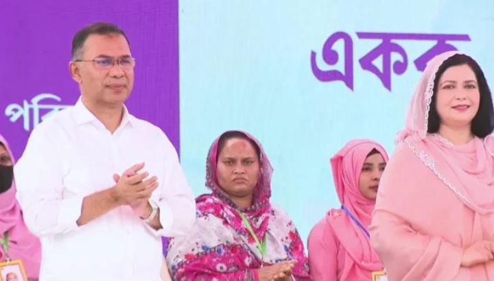 ফ্যামিলি কার্ডের উদ্বোধন: মাসে ২৫০০ টাকা, সরাসরি কাদের হাতে?