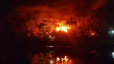 মাদারীপুরে খুনের বদলা: পুড়লো ২০ বাড়ি, উত্তেজনা তুঙ্গে