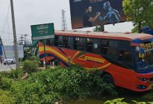 মহাসড়কে চালকের বুদ্ধিমত্তা: বাঁচলো বৃদ্ধ, রক্ষা পেলো অর্ধশতাধিক যাত্রী