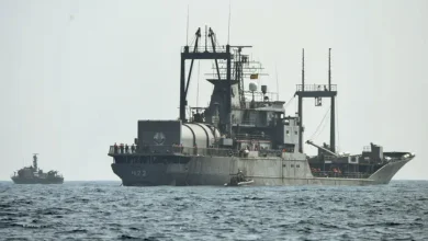 হামলার রেশ কাটেনি: শ্রীলঙ্কার উপকূলে ইরানি জাহাজ, ২০৮ ক্রু উদ্ধার