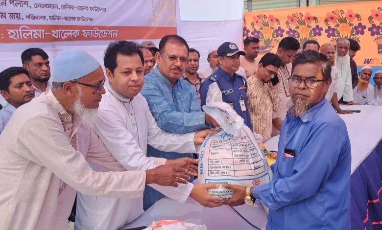 নড়িয়ায় ৭০০ পরিবারে ঈদ উপহার: কী বললেন এমপি সফিকুর?