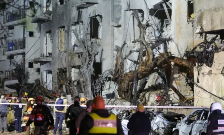 ভয়ংকর হামলায় কাঁপছে দুবাই-দোহা-তেলআবিব, ধ্বংসের মুখে মধ্যপ্রাচ্য...