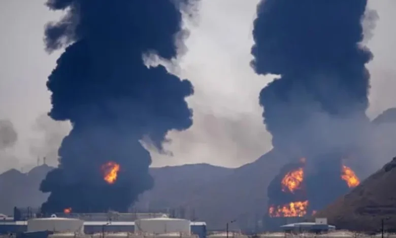 তেল শিল্পে ড্রোন হামলা: ফুজাইরাতে আগুন, বিশ্ববাজারে প্রভাবের শঙ্কা