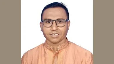 সরকারি চাল পাচারকালে হাতে নাতে ধরা খেলেন ছাত্রদল নেতা, তোলপাড় লাখাইয়ে!