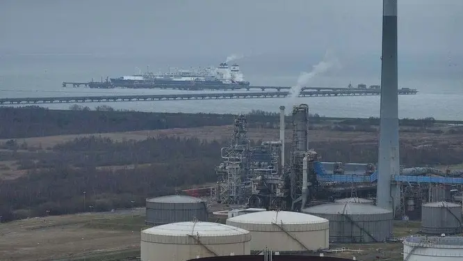 হরমুজ প্রণালী বন্ধ, ইউরোপে গ্যাসের দাম ৭০০ ডলার ছাড়াল...