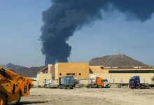 জুড়ে বসে থাকা ৫০০ মার্কিন সেনা কাঁপছে! দুবাইয়ে ভয়ংকর হামলা ইরানের!