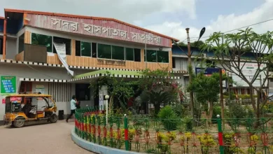 সাতক্ষীরায় জোড়া রহস্যময় মৃত্যু: চিকিৎসক ও নৈশপ্রহরীর লাশ উদ্ধার