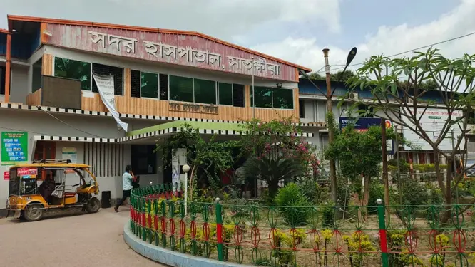 সাতক্ষীরায় জোড়া রহস্যময় মৃত্যু: চিকিৎসক ও নৈশপ্রহরীর লাশ উদ্ধার