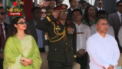 স্বাধীনতা দিবসে প্রধানমন্ত্রীর পাশে যা ঘটল: তোলপাড় দেশজুড়ে!