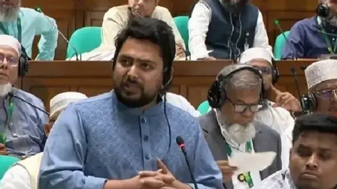 "গণভোট হয়নি?" – সংসদে যা ঘটল, জানলে অবাক হবেন!