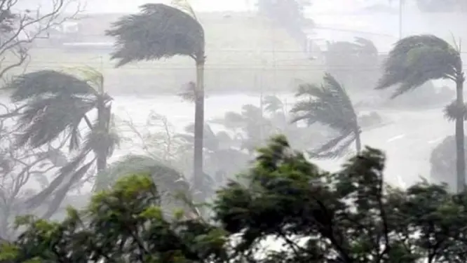 হঠাৎ আবহাওয়ার ভয়ংকর পূর্বাভাস! ৪ জেলায় চরম সতর্কতা