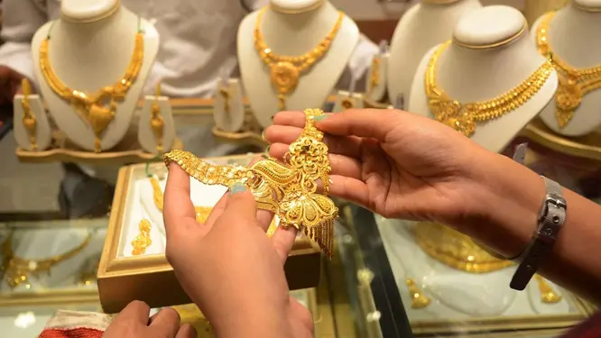 ৬ ঘণ্টার মধ্যে বদলে গেল সব! স্বর্ণের দামে বড় চমক, যা আপনার জানা দরকার