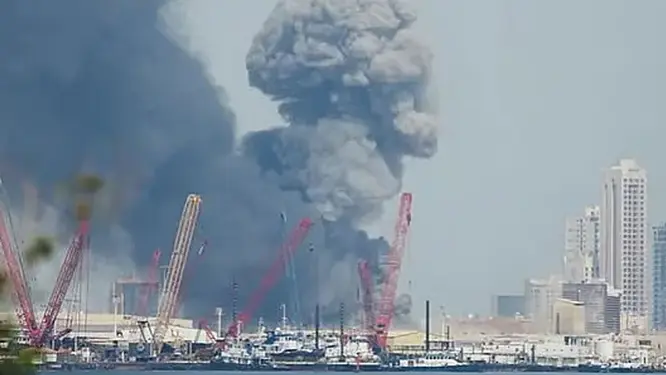 আমিরাতে ইরানের ষষ্ঠ দফার হামলা: বিমানবন্দর আক্রান্ত, হতাহত!