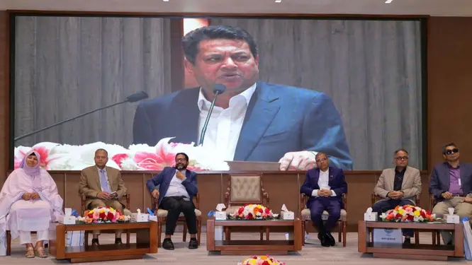 গণপূর্তমন্ত্রীর কঠোর বার্তা: দুর্নীতিবাজদের ঠাঁই নেই মন্ত্রণালয়ে, কী পদক্ষেপ আসছে?