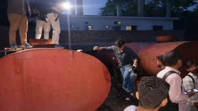 ফৌজদারহাটে বিশাল অভিযান! ২৫ হাজার লিটার তেলসহ ধরা পড়ল...