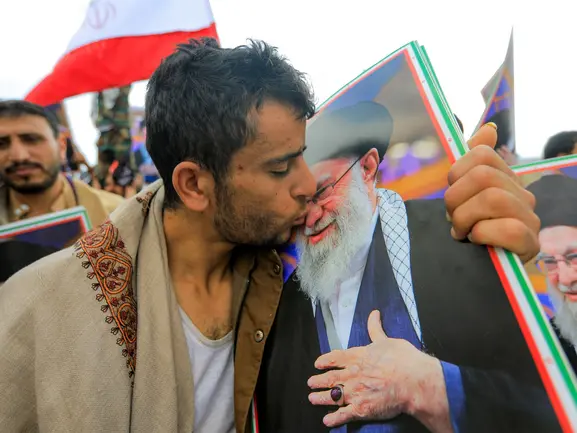 হুথিদের নীরবতা: কৌশল নাকি অজানা ভয়?