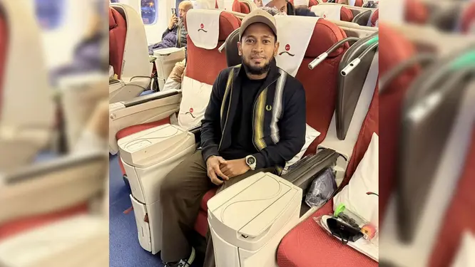 শঙ্কা পেরিয়ে দেশে মুশফিক: ফিরলেন নিরাপদে