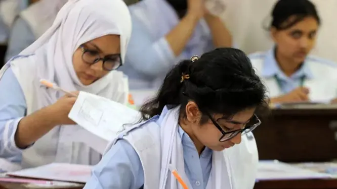 বছরেই বদলে যাচ্ছে পরীক্ষার ফল! আপনার সন্তানের কি হবে?