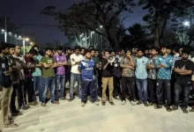 মধ্যরাতে রাস্তায় নেমে যা বলল খুবি শিক্ষার্থীরা!