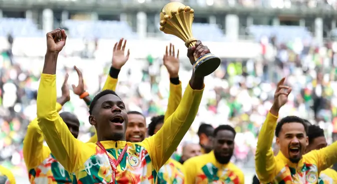 শিরোপা কেড়ে নিয়েও শেষ রক্ষা হলো না! সেনেগাল ট্রফি প্যারেড করে যা জানাল...