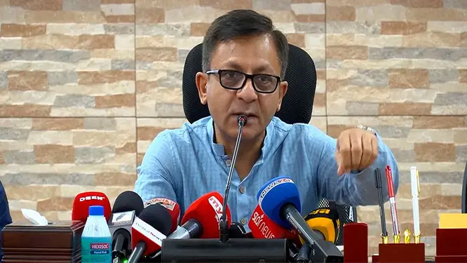 তেল কেনার হিড়িক থামান: মন্ত্রীর কড়া বার্তা!