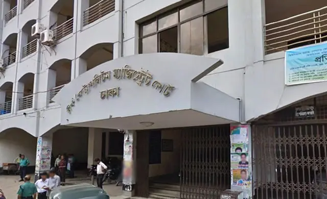 বিমান বাহিনীর সাবেক প্রধান ও স্ত্রীর আয়কর নথি জব্দ, তোলপাড়!