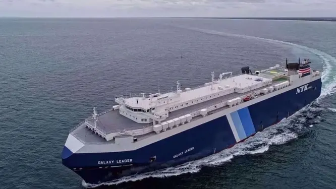 লোহিত সাগরে হঠাৎ সর্বোচ্চ সতর্কতা! যুদ্ধের দামামা, যা জানার আছে আপনার