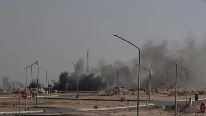 সৌদির আকাশে যা ঘটল! ৫ ক্ষেপণাস্ত্র প্রতিহত, কিন্তু কোথা থেকে এলো?