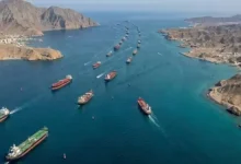 ইরানের ভয়ংকর চাল! হরমুজ প্রণালীতে লাগু হচ্ছে নতুন আইন, মাথায় হাত বিশ্ববাসীর!