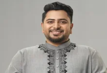 ওমরাহ যাত্রী হলেন জাতীয় নেতা! দেশে ফিরেই কি চমক রাখবেন?