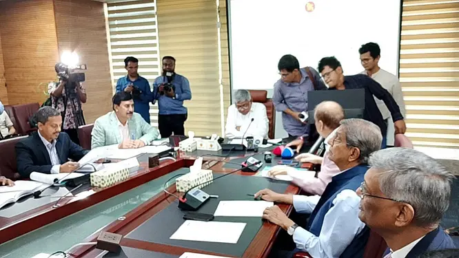 ভ্যাট কমানোর বড় আশ্বাস! যা হচ্ছে সংবাদপত্রের জন্য