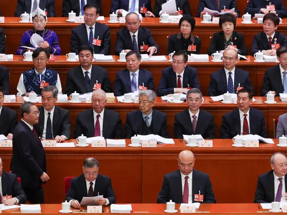 প্রথমবারের মতো প্রবৃদ্ধির লক্ষ্যমাত্রা কমালো চীন, কীসের ইঙ্গিত?