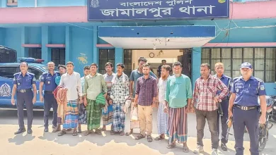 জ্বালানি তেল মজুত: ধরা পড়ছে রাঘববোয়ালরা, বাড়ছে জনভোগান্তি!