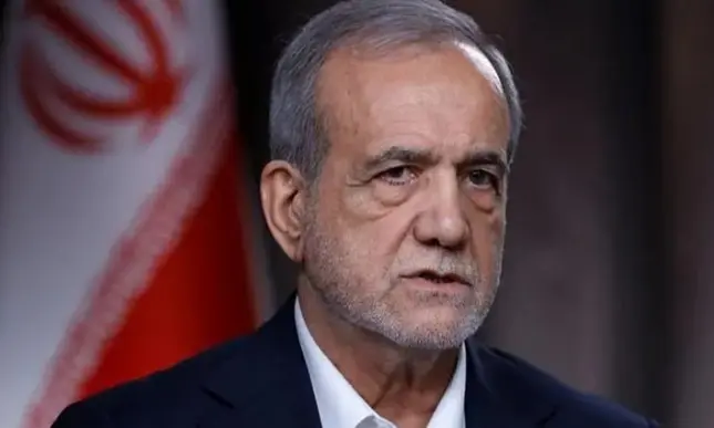 ট্রাম্পকে ঘরে তাকাতে বললেন ইরানের প্রেসিডেন্ট! যা ঘটল রাতে…