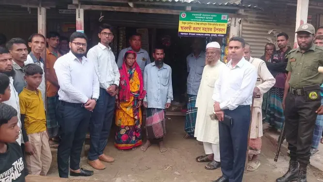 ভিক্ষুকদের বদলে যাচ্ছে জীবন! ইউএনওর উদ্যোগে যা পেলেন তারা!