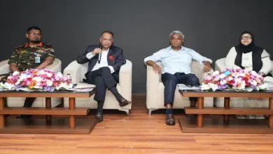 পল্লী বিদ্যুতের কর্মকর্তাদের সঙ্গে মন্ত্রীর বৈঠক: কী আসছে বড় পরিবর্তন?